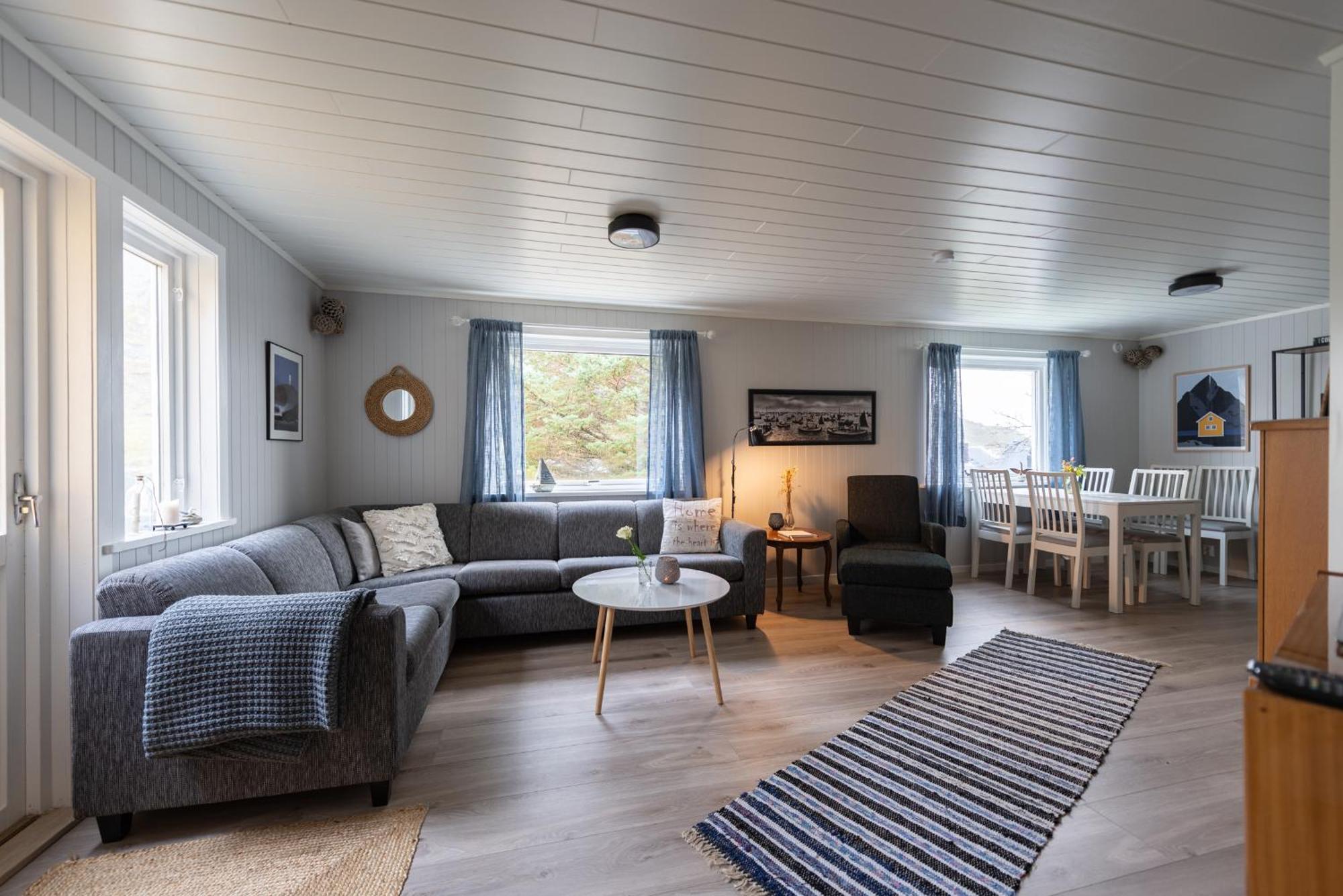 Cozy House By The Fjord In The Heart Of Lofoten *